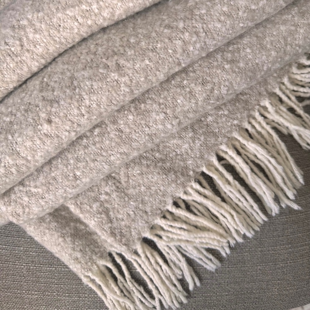 American Eagle Tan Beige Blanket Scarf